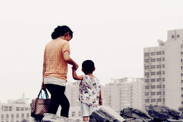 孩子|国内首例“五胞胎”,18年过后那些孩子过得如何?现状一言难尽