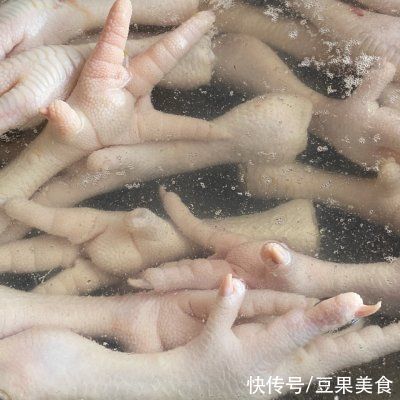 吃光|今天我吃光5碗饭的秘诀是韩式辣鸡爪...