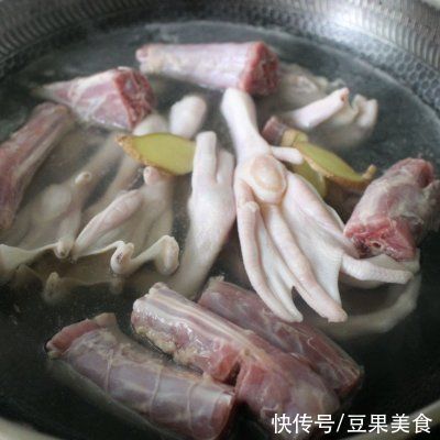 鸭脖子|#夏日开胃餐#媲美周黑鸭的卤货