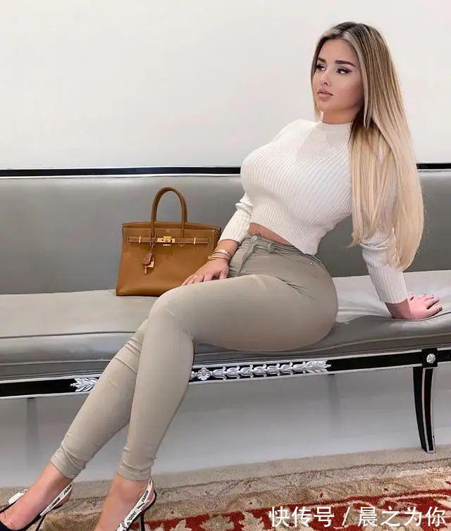 卡戴珊|俄罗斯“重量级女神”,140斤体重无一丝赘肉,健身让身材更完美