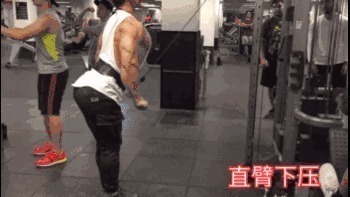 锻炼|想要练出强悍的核心力量,不要错过了健腹轮,同时刺激全身肌肉