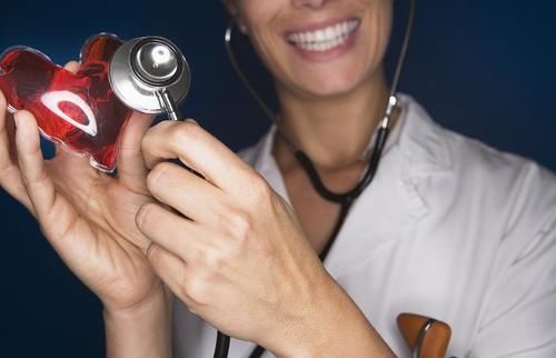  脸上|心脏状况，看脸知道！脸上若有3个表现，多多养护心脏