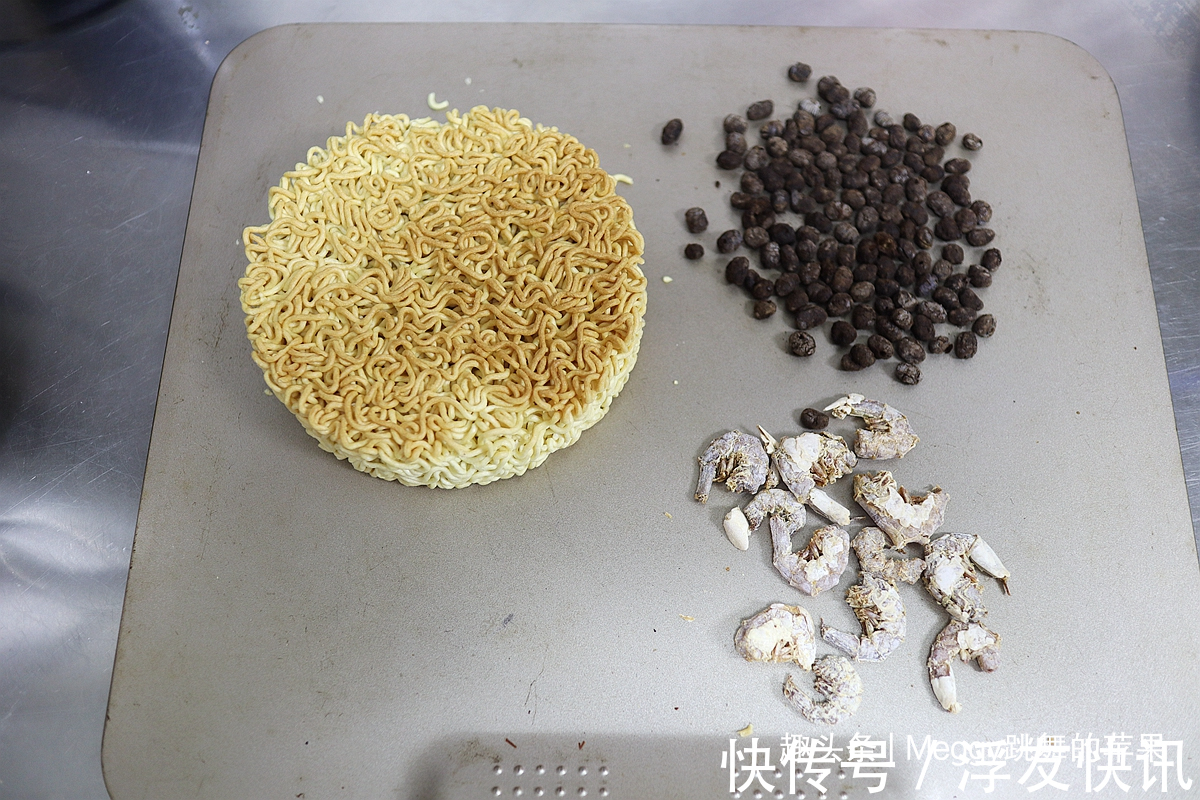 老少皆宜|终于学会做避风塘酥脆虾了,味道一点儿不比饭店差,好吃又实惠