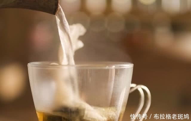泡水|用玫瑰花茶泡水时,要注意这3个“误区”,很多人可能泡错了