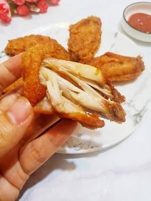 家常鸡翅菜谱，酥皮炸鸡翅，做法简单，好吃到舔手指，吃不够