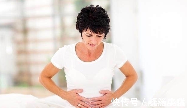 蜂蜜水|经常便秘的人,别错过4样“食物”,润肠通便,排便变顺畅