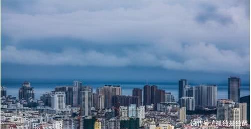 中国最干净的海滨城市！不光有大量海产品，还有很多漂亮的姑娘！