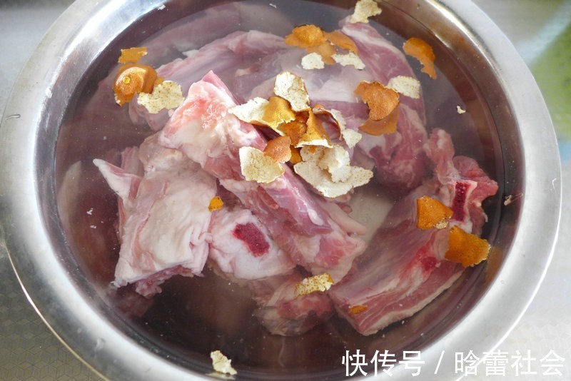 家常|红烧羊排的家常做法，下饭解馋，好吃到舔手指