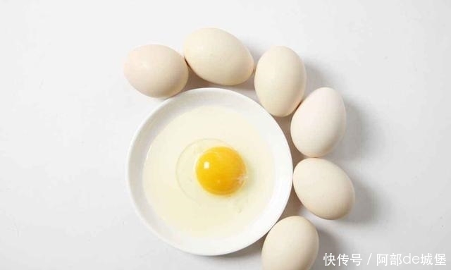 却说|每天吃一个鸡蛋好处多多,但医生却说:这2类人最后都不要碰