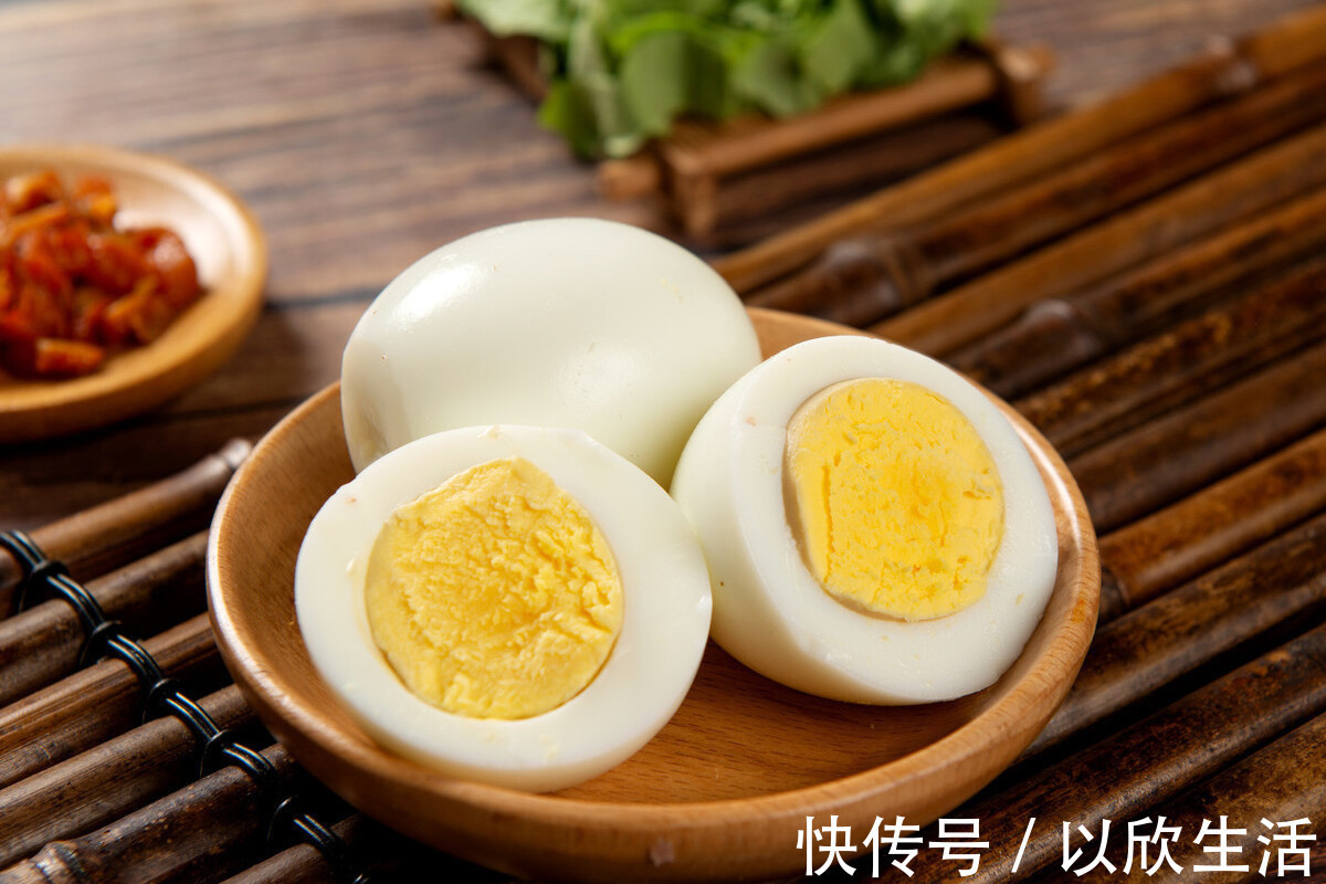 浸泡|煮鸡蛋，不可直接加水煮，多加这2步，鸡蛋又香又嫩，还很好剥壳