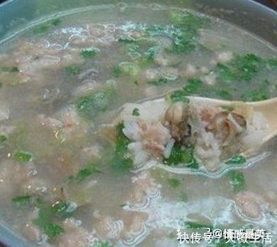汤泡饭汤泡饭|这种饭别再喂给宝宝吃了,对宝宝肠胃伤害很大,很多老人都喜欢喂
