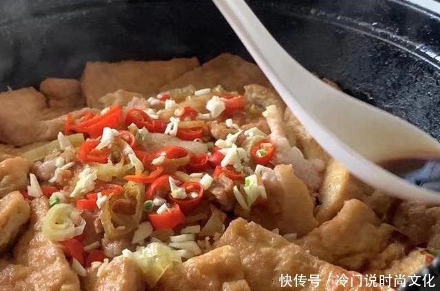 白菜|白菜炖豆腐,有人先炒白菜,有人先炒豆腐,都不对!这样做才入味