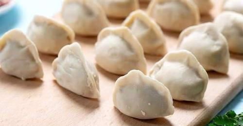 饺子馅|冬天包饺子，白菜萝卜靠边站，拿这菜做馅，鲜香多汁，唇齿留香