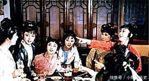 媚人&红楼梦的贾府丫鬟众多,而贾宝玉到底喜欢的丫鬟有那些