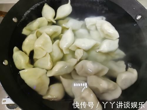 黄瓜|入秋后,韭菜靠边站,用它包饺子更鲜,营养健胃促消化,身体好