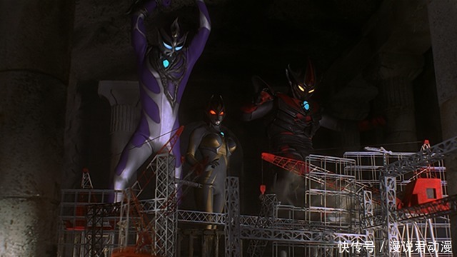 特利迦情报猜测：塔尔塔洛斯穿越时间，造就了迪迦的平行世界线