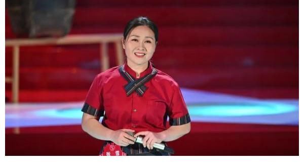 丰收联欢会|《星光大道》唱响“丰收联欢会”