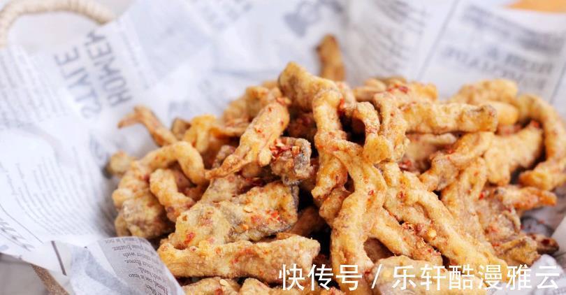 平菇|做炸蘑菇,调面糊很关键,有人不懂用淀粉还是面粉,教您正确做法