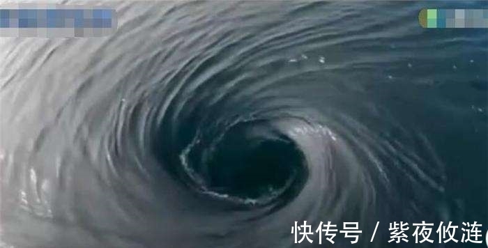 看到水面呈漩涡异样, 男子下水后发现了让