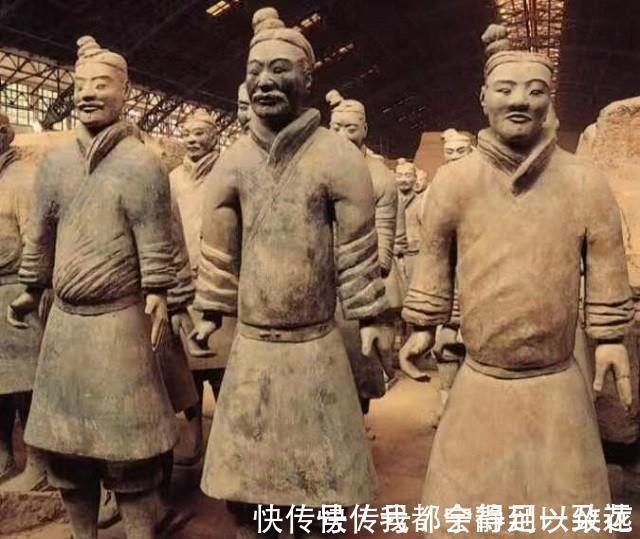 秦始皇|兵马俑是用真人制做的?一具兵俑裂开后,千古谜底被揭开