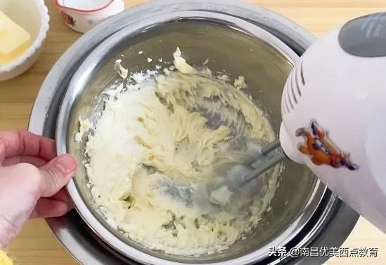 奶粉|一款超好吃的夹心饼干，清新柠檬乳酪酱加奶香十足曲奇饼干