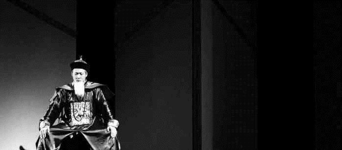 洋务运动|李鸿章买三百多门大炮，卖家送他一件礼物作为答谢！