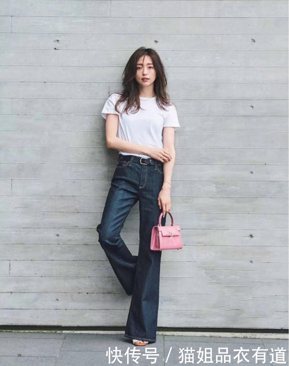 时髦|穿纯色T恤太平庸？3种风格解析帮你摆脱尴尬，学会一种就很时髦