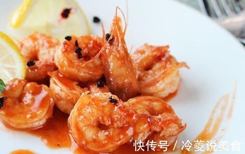 洋葱最简单的做法，天天吃都不会腻，出锅瞬间被抢光！