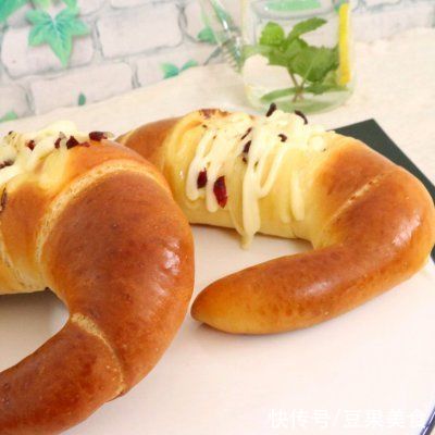 成品|10分钟快手菜一份面团几款面包，做饭不发愁