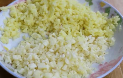 营养|妈妈太厉害了,用鸡蛋和白菜搭配做美食,好吃营养色香味俱全