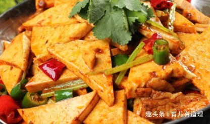一道特别家常的补钙菜，适合老人孩子多吃，味道鲜美，做法简单