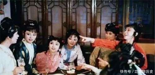 花样|看到了红楼梦里贵族过年的花样美食后,我馋得怀疑起了自己的人生