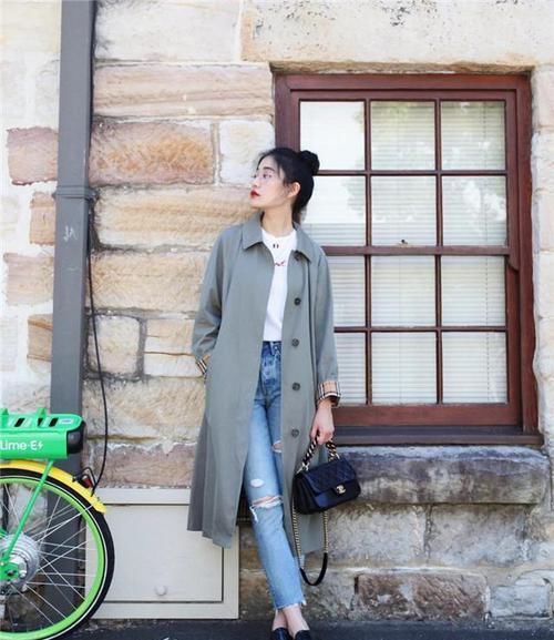 大衣还没穿腻，2021年新款“风衣”又火了，气质高级，谁穿谁好看
