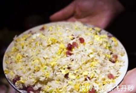 鸡蛋炒饭,很多人做错了,难怪不好吃,教你一招,粒粒饱满不粘连