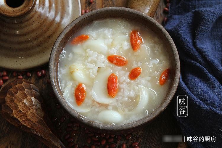营养|小暑将至，记得多喝6种“晨粥”，营养全面好消化，舒心过夏天