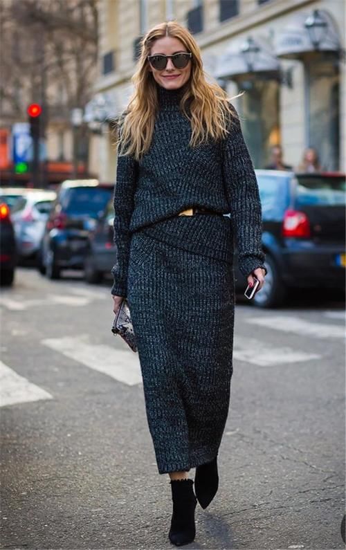 “高领打底衫”该准备起来了，保暖又高级，美翻了