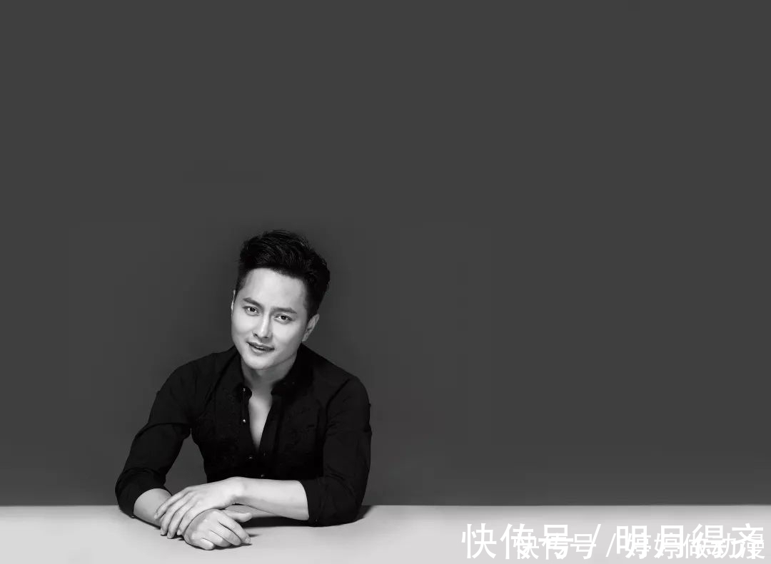 因《星光大道》成名的云飛,拋棄原配娶嬌妻?他真的被冤枉了嗎?