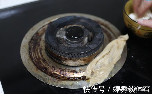 灶台|灶台油污太脏?教你轻松去除油污的方法,简单又快捷,方法太棒了
