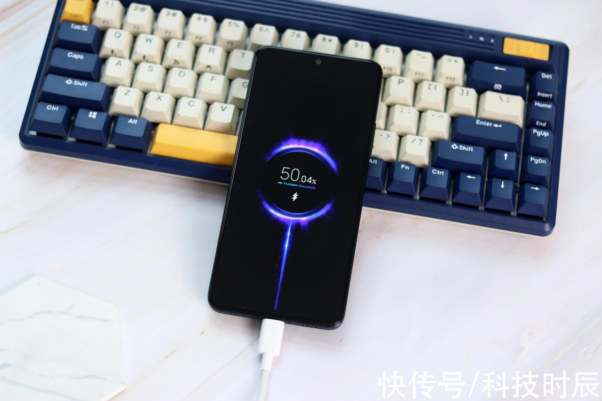 手机|首发上手！Redmi Note 11 Pro：到底能香起来吗？