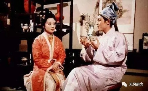 贾宝玉&彩霞身为王夫人最得力的丫环,为何却会看中王夫人最讨厌的贾环?