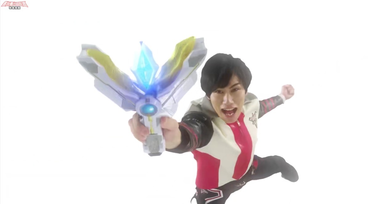 《特利迦奥特曼》推出预告,山寨神光棒,连演员也像大古