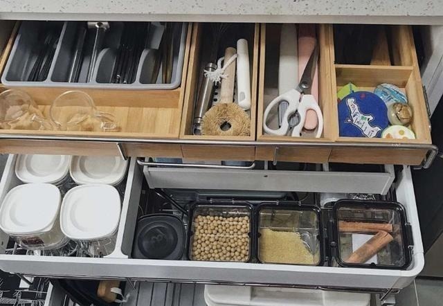 毛巾|这些家居用品不建议买贵的,多一分都是浪费,半年不到基本全扔了!