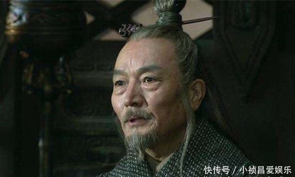 刘备|刘表刚刚病逝，刘琮为何就决定投降曹操，有个原因与刘备相关