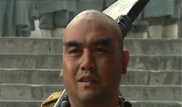 周侗&水浒传有个和尚,武松鲁智深李逵三人都打不过他!