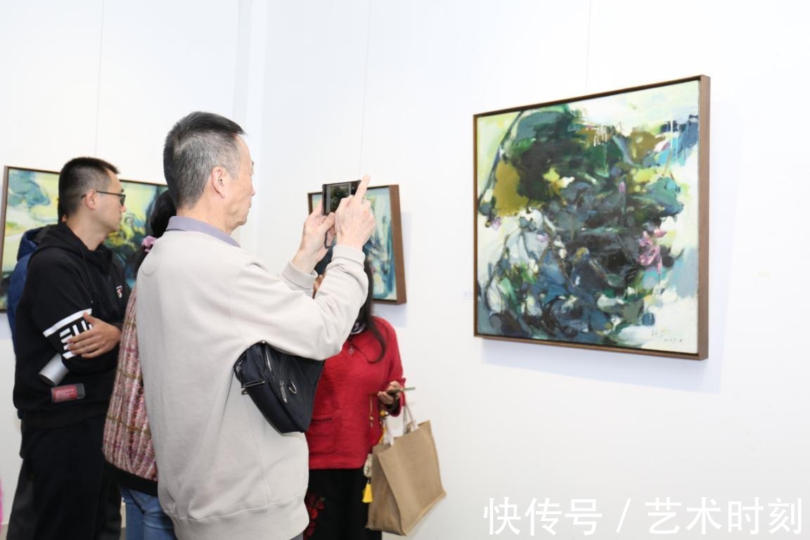 艺术展$人花对酌：复调的乐章——李采新华油画艺术展在彭城开幕