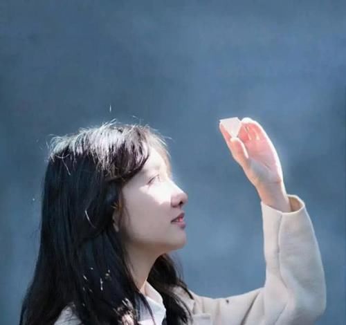 女生脸上有这“3条线”,说明在“悄悄”变美,颜值不比校花差