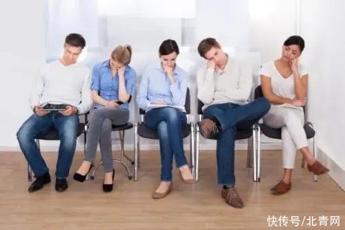 妇科炎症|常跷二郎腿，危害有多少？