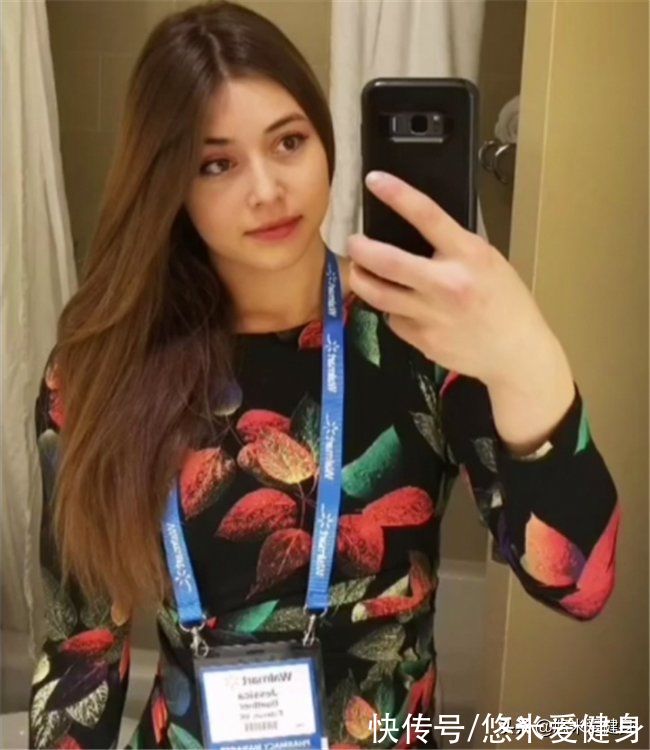 小姐姐|26岁力量举女神杰西卡，杠铃硬拉250公斤，翘臀腿粗肌肉线条明显