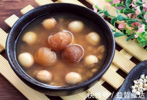 蜂蜜|失眠最怕喝“这道汤”，简单煮一煮，养心安神，一觉睡到天亮