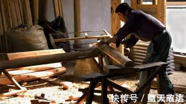 鲁班|湖南一老汉在山洞中发现“奇书”,困扰此地百年的秘密,终于解开